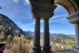 Munique: Excursão de um dia ao Castelo de Neuschwanstein e ao Palácio de Linderhof