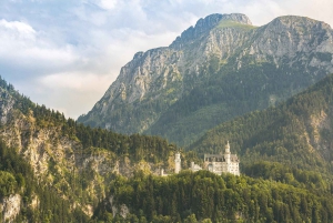 München: privétour naar Neuschwanstein en Linderhof met lunch