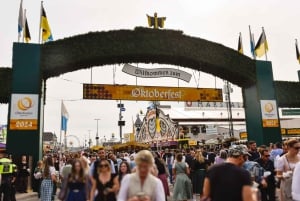 Múnich: Tour del Oktoberfest y gran cervecería (reserva de noche)