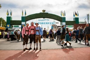 München: Oktoberfest Tour met Reservering van Tent, Eten & Bier