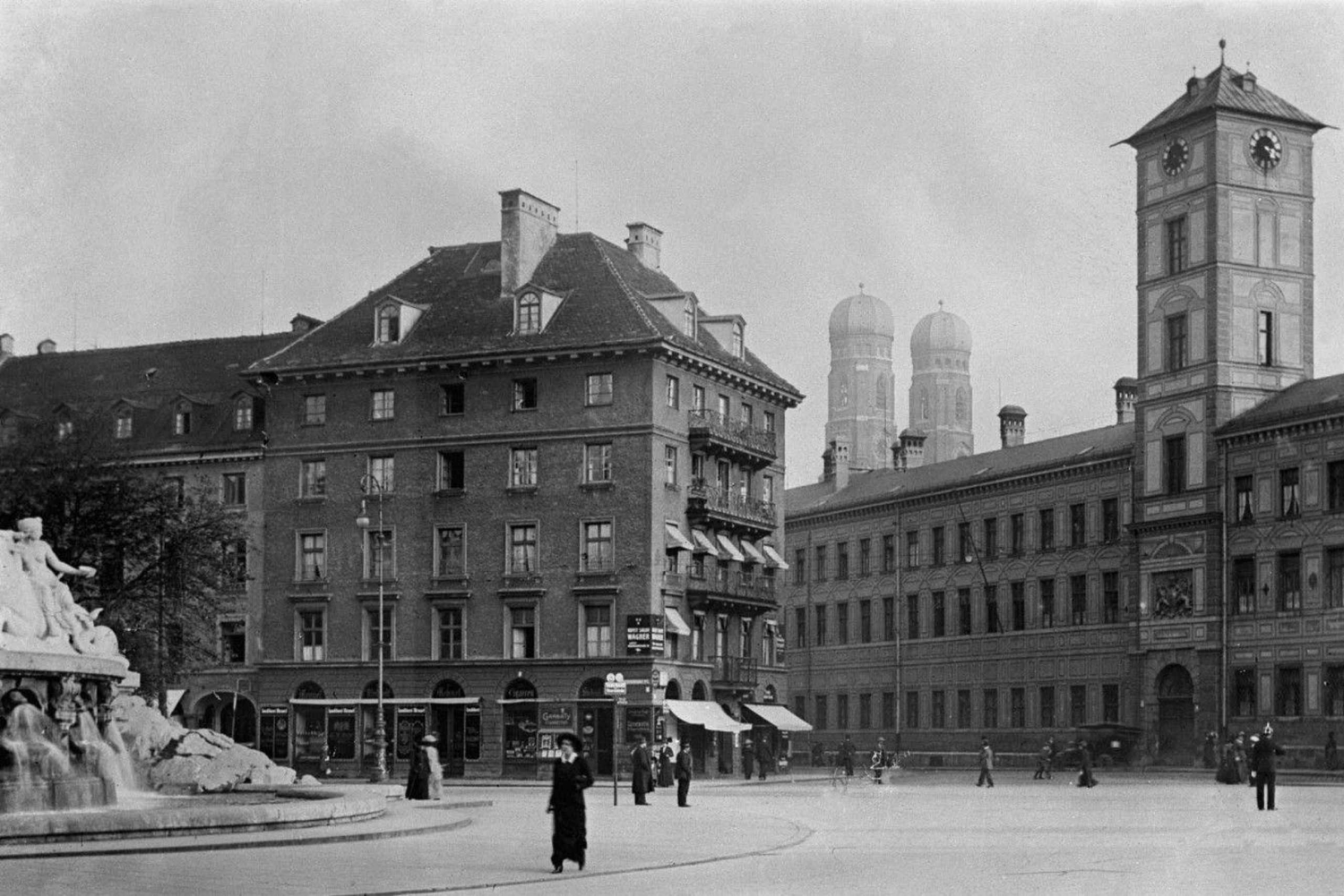 Munich: Old Town Highlights Private City Tour - Walking Tour
