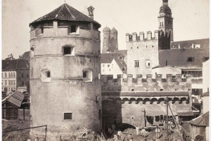 Munich: Old Town Highlights Private City Tour - Walking Tour