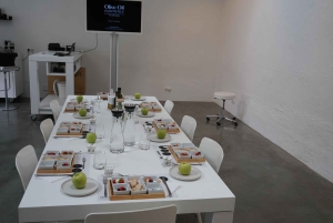 Munich: Olive Oil Tasting with Food Pairing