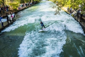München: Erstaunliches Flusssurfen an einem Tag - Eisbach in München