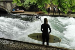 Munich : Une journée de surf sur la rivière - Eisbach à Munich