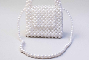 Munich: Pearl Beaded Bag Workshop with Drinks and Snacks