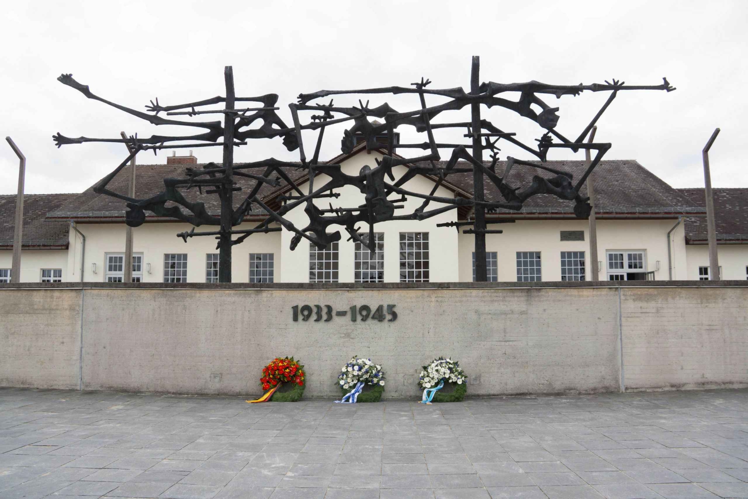 Munich: Private City Tour & Dachau Concentration Camp by Car