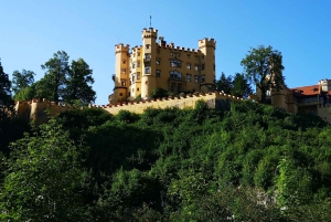Munich: Private Neuschwanstein & Linderhof Castle Day Trip