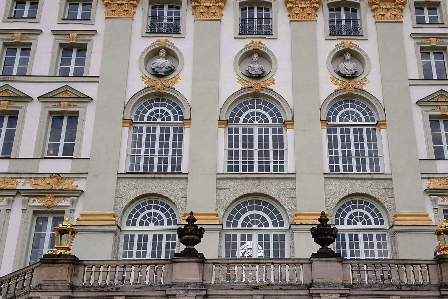 Excursão a pé privada a Munique e Nymphenburg em transportes públicos