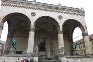 Munich: Public Walking Tour