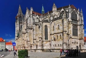 Munich:REGENSBURG MEDIEVAL BEAUTY-PRIVATE GUIDED TOUR BY CAR