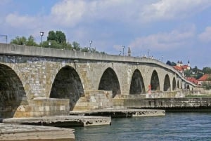 Munich:REGENSBURG MEDIEVAL BEAUTY-PRIVATE GUIDED TOUR BY CAR