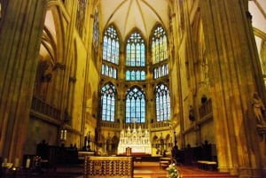 München:REGENSBURG KESKIAIKAINEN KAUNEUS-PRIVATE GUIDED TOUR autolla