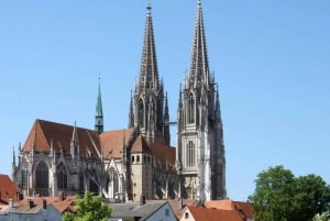 München:REGENSBURG KESKIAIKAINEN KAUNEUS-PRIVATE GUIDED TOUR autolla