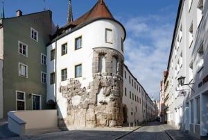 München:REGENSBURG KESKIAIKAINEN KAUNEUS-PRIVATE GUIDED TOUR autolla