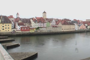 München:REGENSBURG KESKIAIKAINEN KAUNEUS-PRIVATE GUIDED TOUR autolla