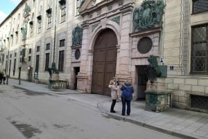 Munich Residenz: Private Tour with Artist Paul Riedel