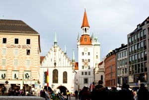 Munich: Scavenger Hunt through the Old Town