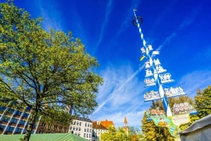 Munich: Sightseeing hopping with traditional Bavarian delicacies