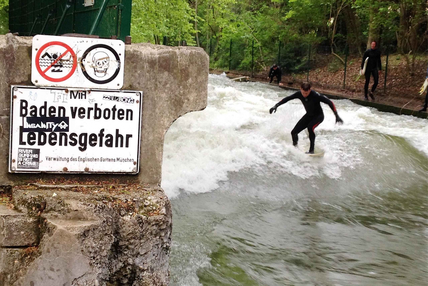München: Den ultimative polterabend - Surf Experience Munich