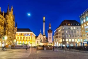Munich: Night Watchman Torch Tour in German