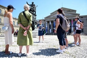 München: Kävelykierroksen kohokohdat vanhassakaupungissa englanniksi