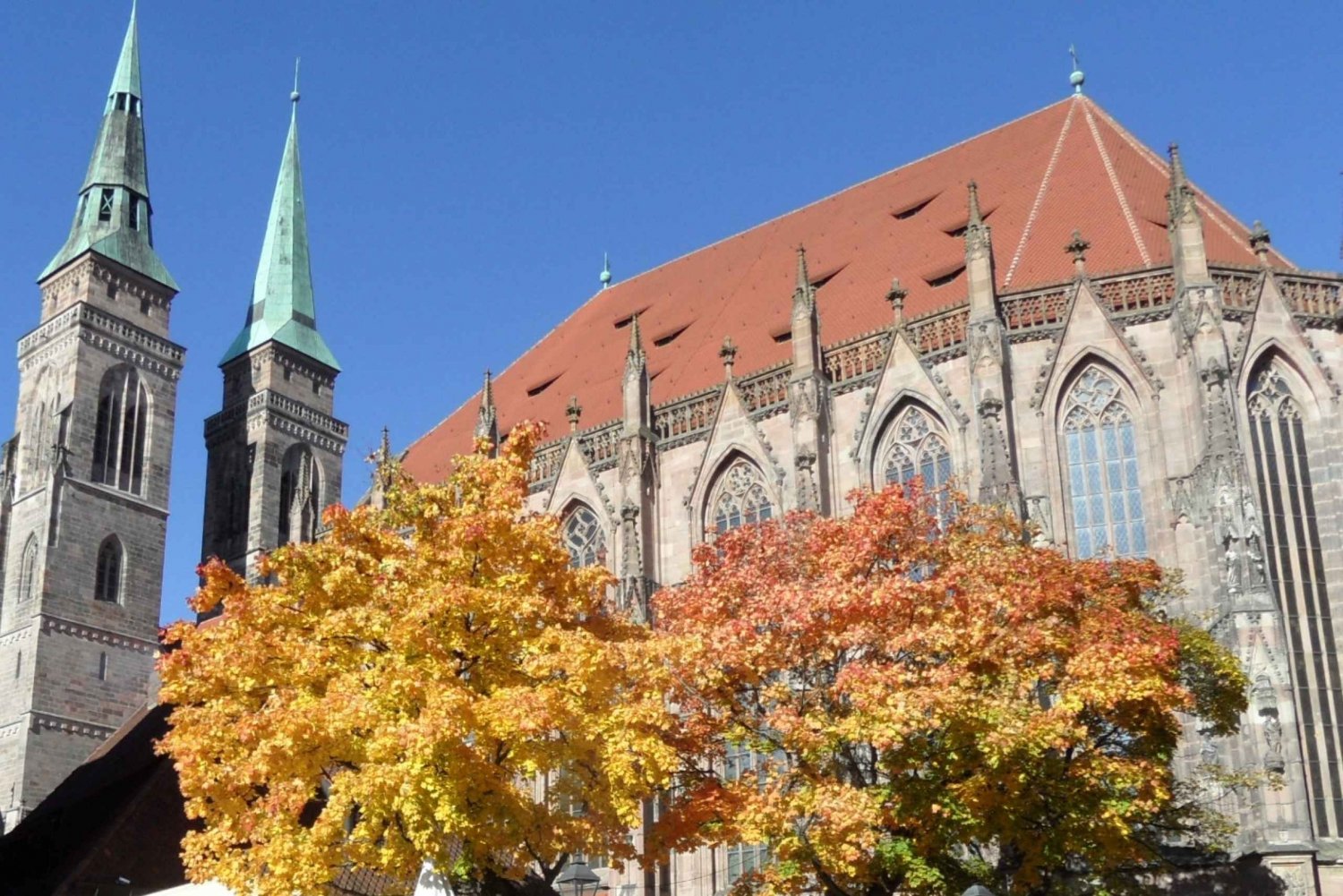 Nürnberg: Nürnbergin vanhakaupunki: Itseopastettu vanhakaupunkikävely perheille
