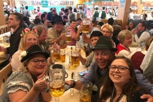 Visita à Oktoberfest e reserva de mesa numa grande tenda