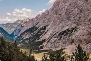 Prise en charge à Munich : randonnée de 2 jours à la Zugspitze (via Knorrhütte)