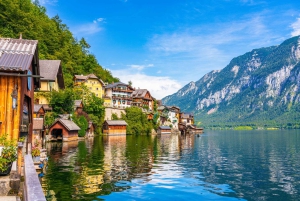 Private day trip: Munich to Hallstatt, Skywalk & Salt Mine