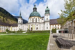 Private driver: Munich to Neuschwanstein, Linderhof & Ettal