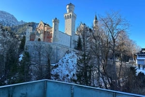 Privat tur til Neuschwanstein slott i Mercedes-varebil fra MUC