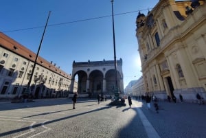 Private Walking Tour of Munich's Historic Center (in Spanish)