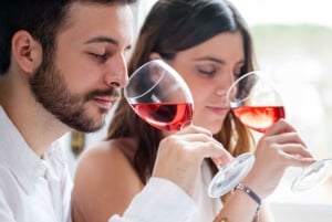 Tour privato di degustazione di vini a Monaco con un esperto di vini