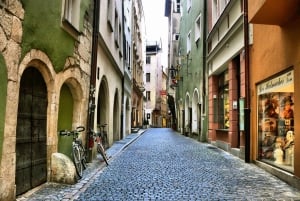 Regensburg: Old Town of Regensburg with Stadtamhof