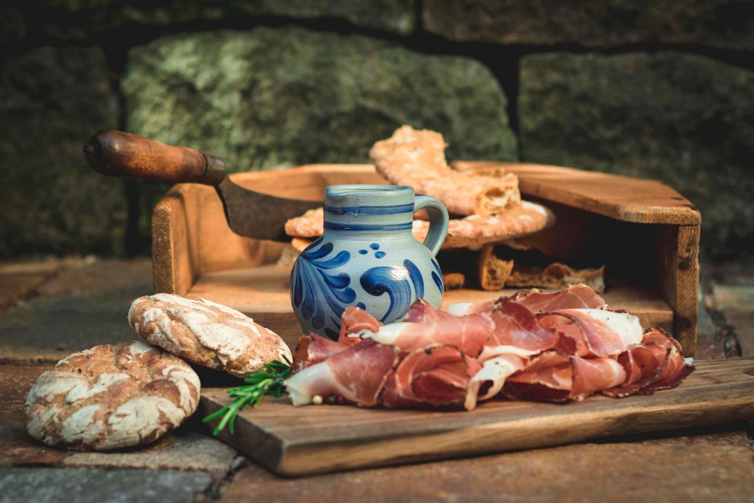 South Tyrolean specialties and wine tasting