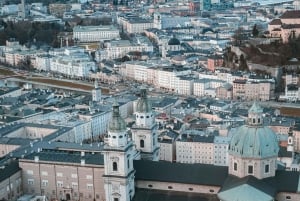 Wien: Salzburg Ganztagestour mit Guide und Festungsbahn