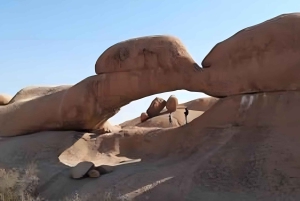 From Swakopmund: Full Day Spitzkoppe Guided Tour