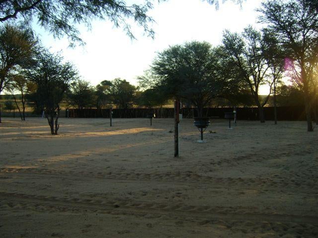 Kalahari Farmstall & Chalets