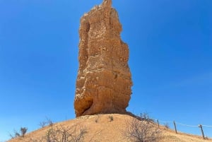 Outjo: Vingerklip Guided Tour with Scenic Drive