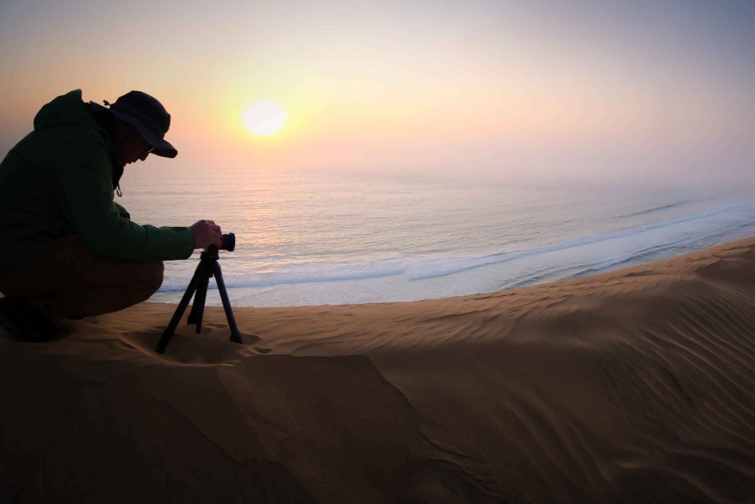 Walvis Bay: 5-Hour Sandwich Harbour Sunset Photography Tour