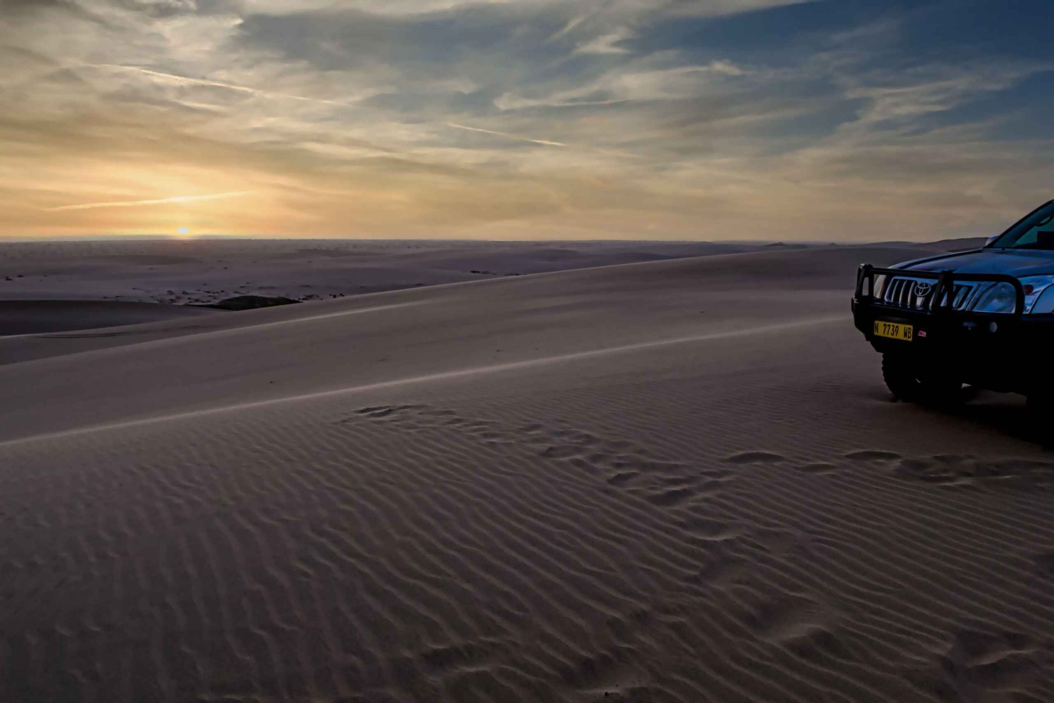 Walvis Bay: 5-Hour Sandwich Harbour Sunset Photography Tour