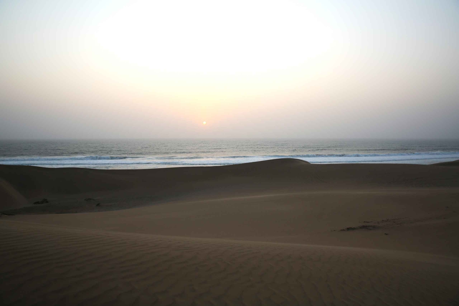 Walvis Bay: Sandwich Harbour & Pelican Point Day Trip