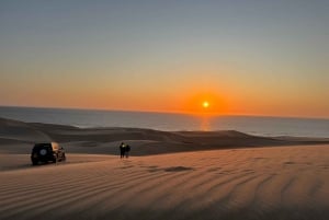 Walvisbay: Sandwich Harbour SUNSET Tour-End It Beautifully