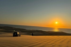 Walvisbay: Sandwich Harbour SUNSET Tour-End It Beautifully