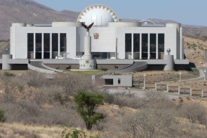 Windhoek: City Tour with Hotel Transfer