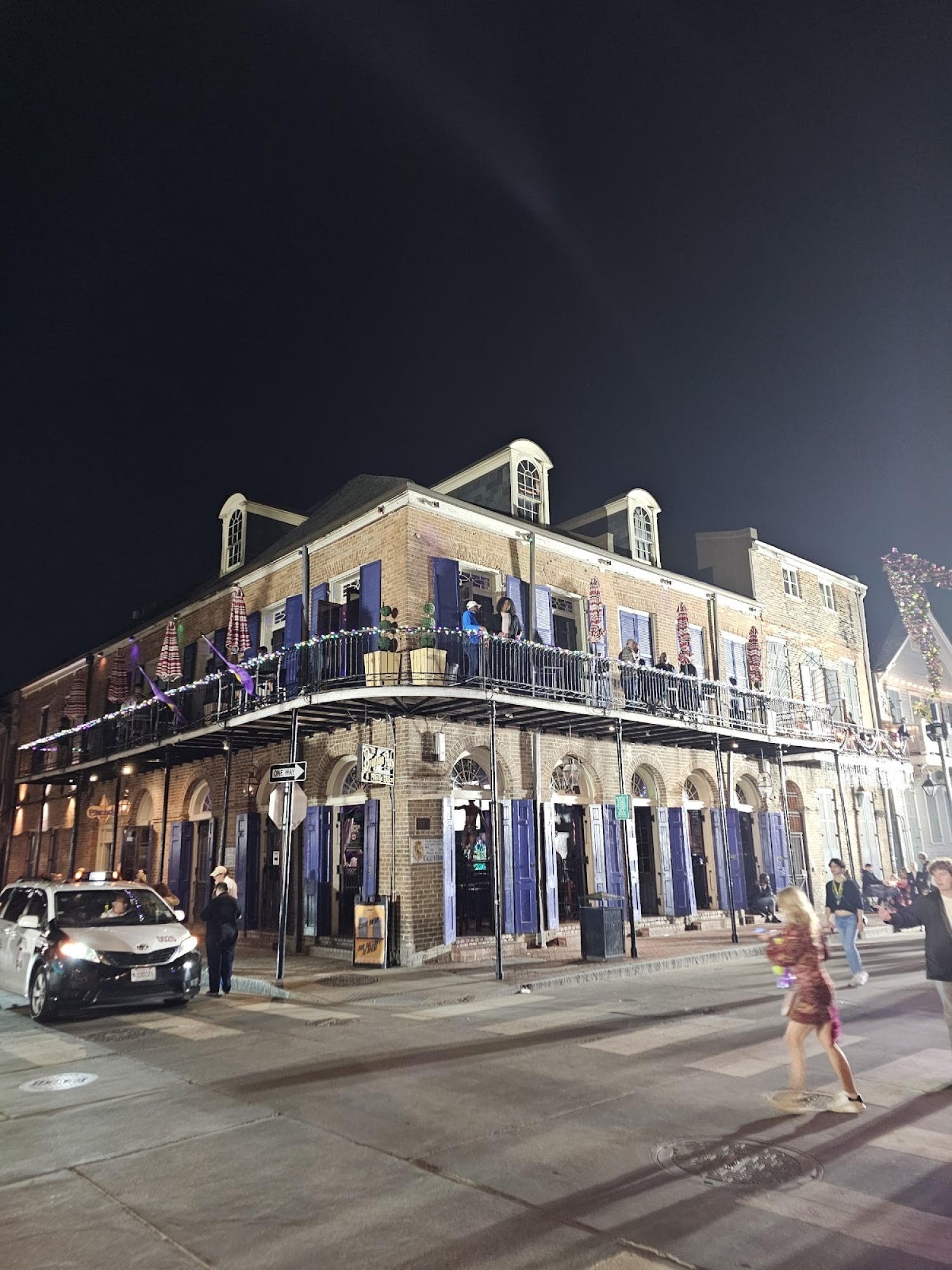 Bourbon Pub & Parade