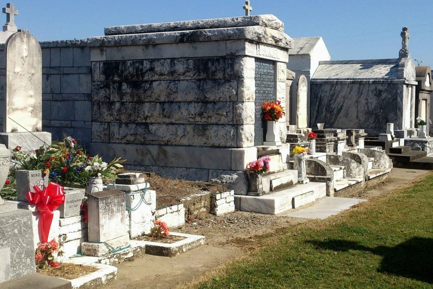 Eeuwige echo's: Een rondleiding over begraafplaatsen in New Orleans