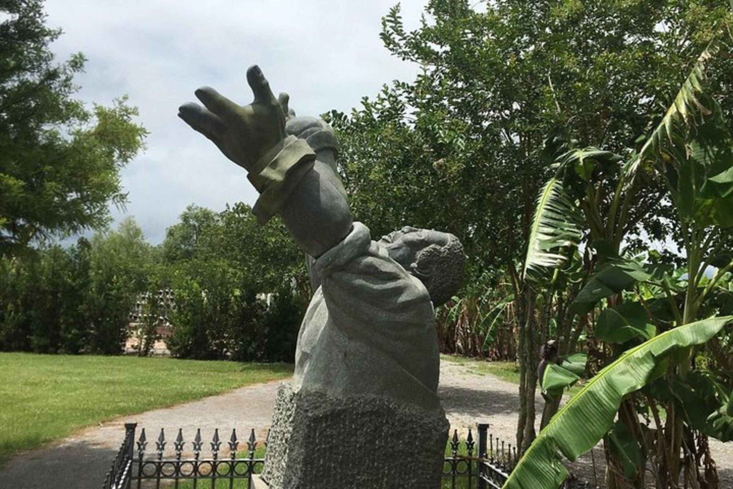 Fra New Orleans: Guidet tur til Oak Alley og Laura Plantation