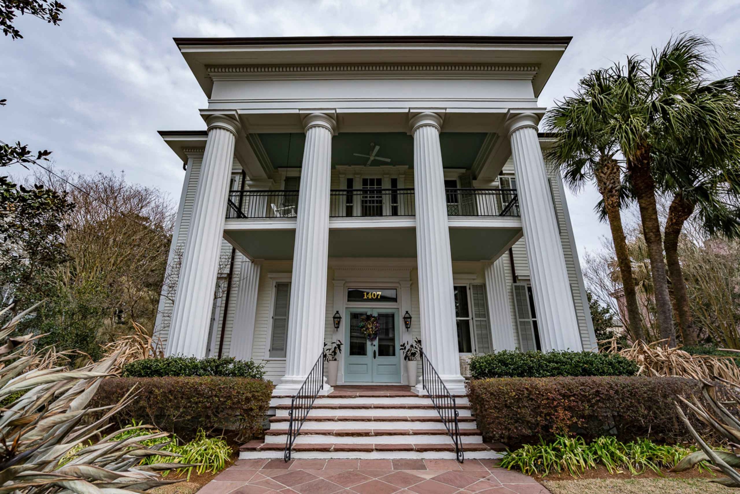 Garden District Walking Tour